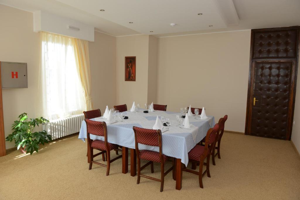 Motel Citadela 023 Zrenjanin Buitenkant foto